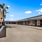 Business 32 image COMFORT INN & SUITES MANHATTAN Hotel in Adelaide SA