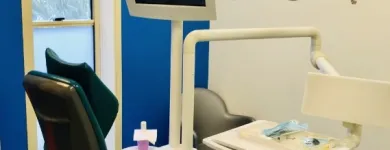 Business 1 image DENTAL ON PARK Dentist in Milton QLD