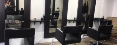 Business 3 image NO LOOSE ENDS HAIR SALON Hairdressers in South Melbourne VIC