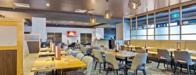 Business 1 image QUALITY HOTEL LAKESIDE Quality Hotel in Bendigo VIC