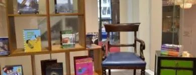 Business 4 image READER'S FEAST BOOKSTORE Retail in Melbourne VIC