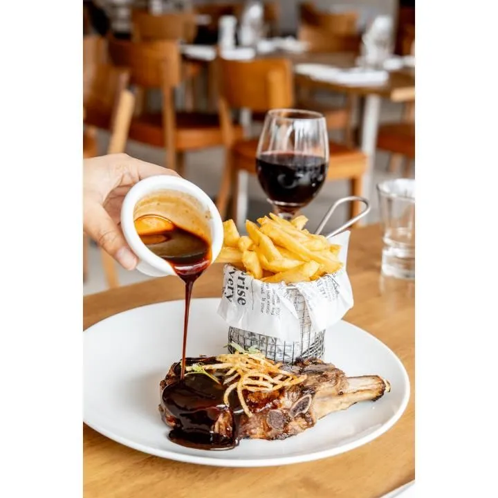 Business 46 image CYREN BAR GRILL SEAFOOD