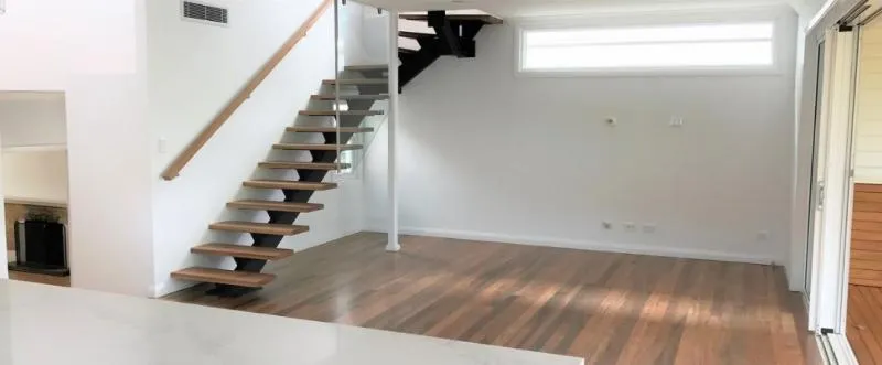 Business 3 image STEEL SPINE STAIRS
