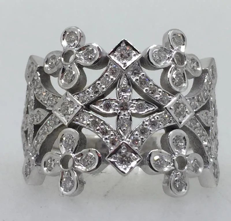 Business 3 image THE DIAMOND CLUB