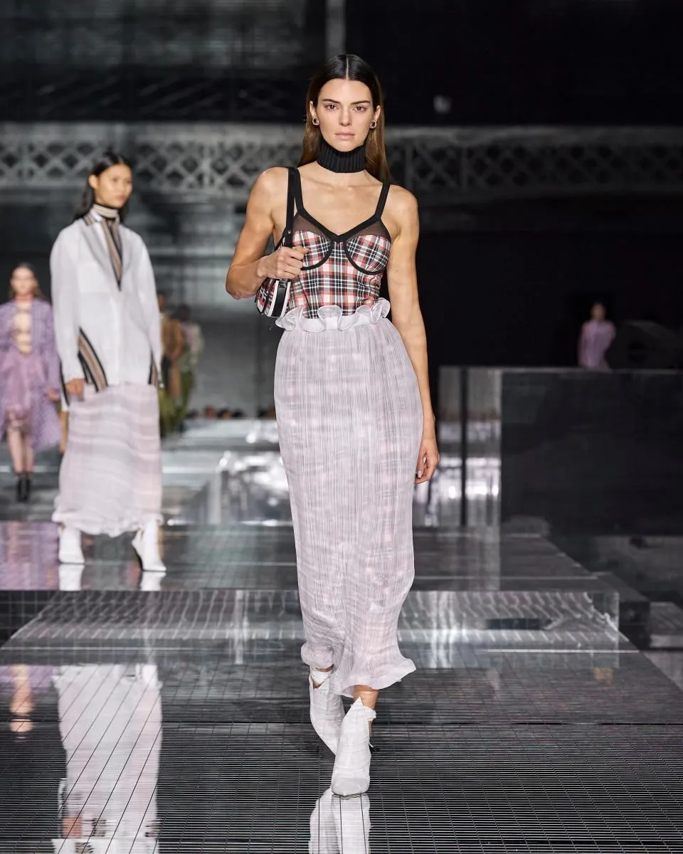 Business 8 image BURBERRY